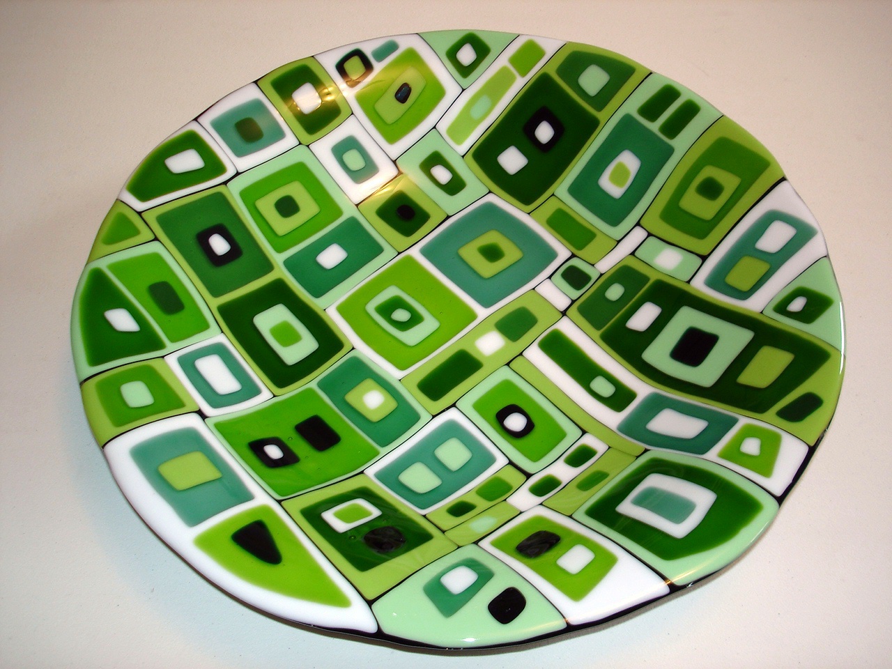 Green Geo Plate